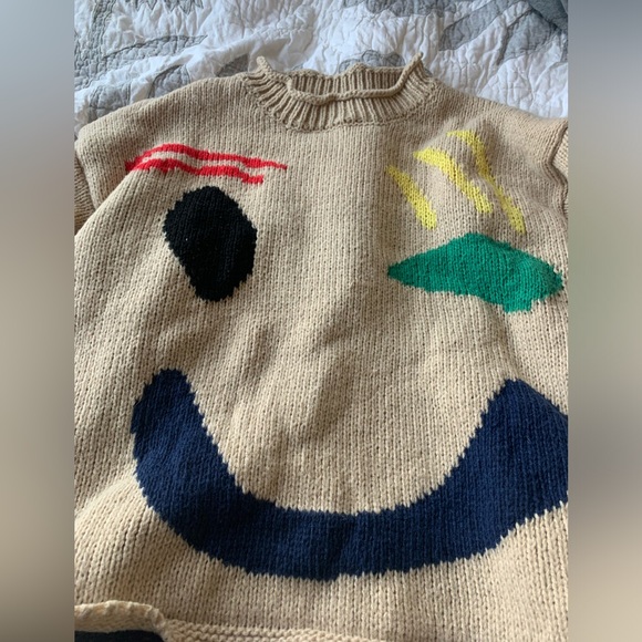 Cute Double sided smiley face sweater - Picture 2 of 2